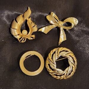 Lot Of 4 True Vintage 1980s Brooch Gold Tone Pins Bow Faux Pearl